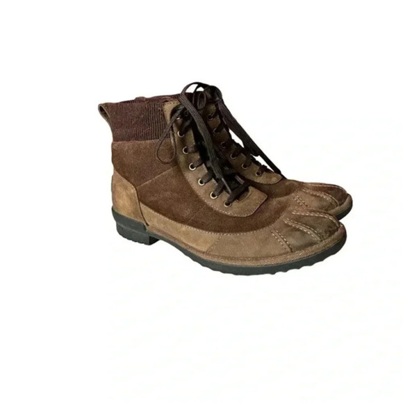 UGG Cayli Coconut Shell Rain‎ Boot Lace up Duck Bootie Women's US Size 7 Winter - Picture 1 of 12